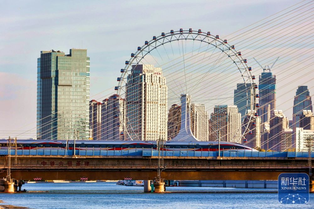 前10月全国铁路发送旅客39.5亿人次 创历史同期新高