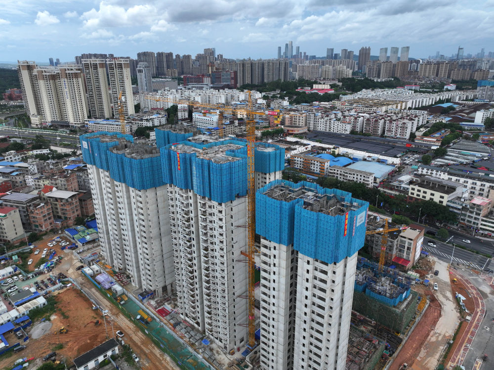 “十五五”目标@奋斗者|建造更多“好房子”,实现群众“安居梦” “十五五”目标@奋斗者|建造更多“好房子”,实现群众“安居梦”