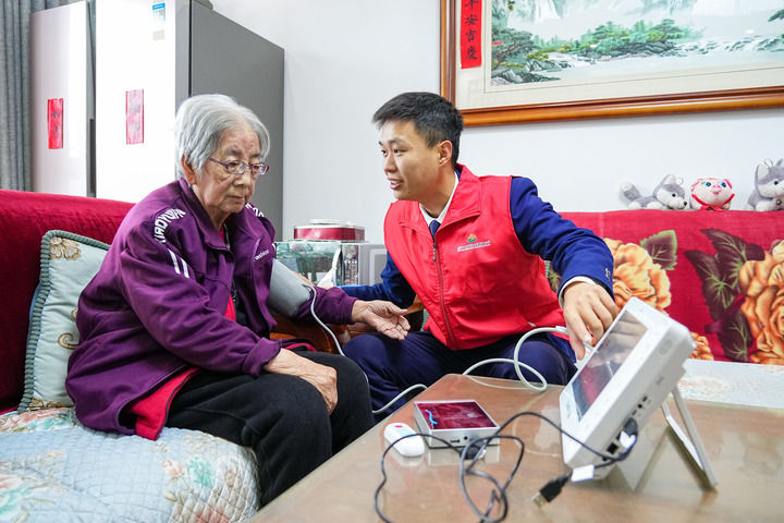 人民健康是立国之基——健康中国建设10周年书写新坐标 人民健康是立国之基——健康中国建设10周年书写新坐标