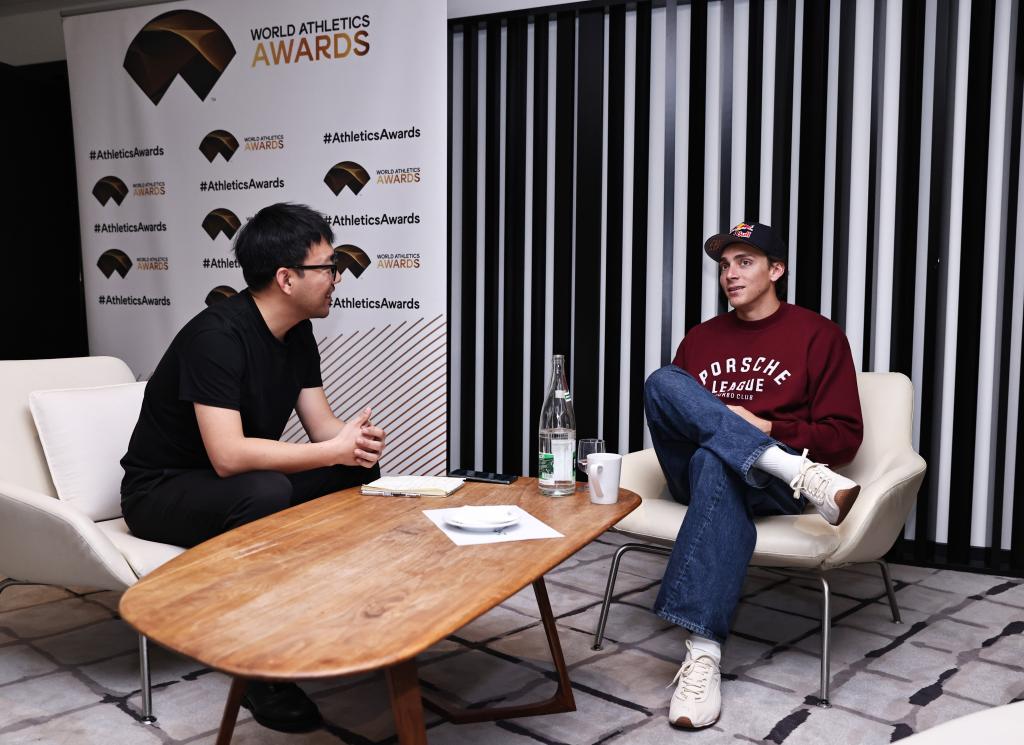 杜普兰蒂斯:为北京保留一厘米