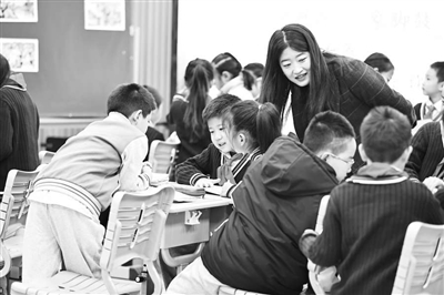 名师工作室成就更多好老师 名师工作室成就更多好老师