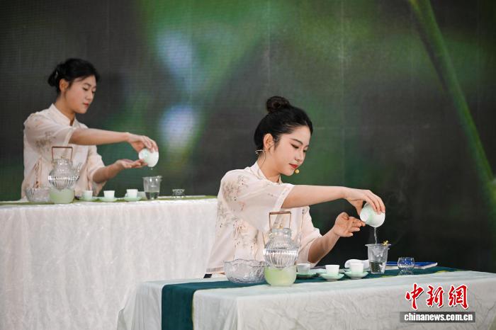 2025全国大学生茶艺技能大赛总决赛在昆明启幕