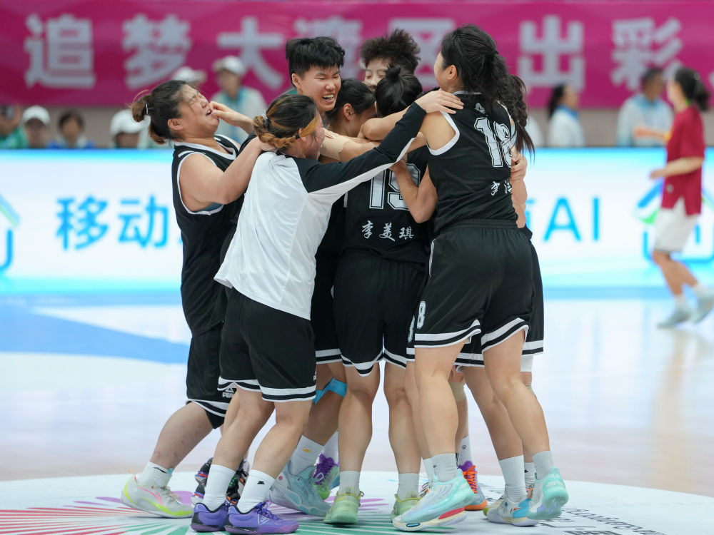 聋人女篮:“听”见花开的声音