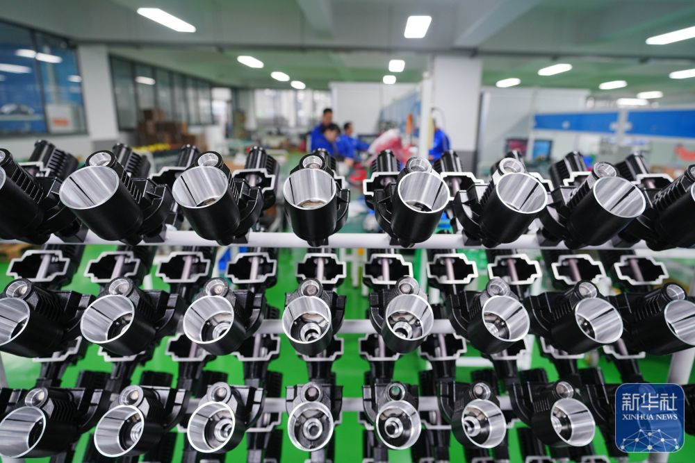 11月份国民经济延续稳中有进发展态势 11月份国民经济延续稳中有进发展态势