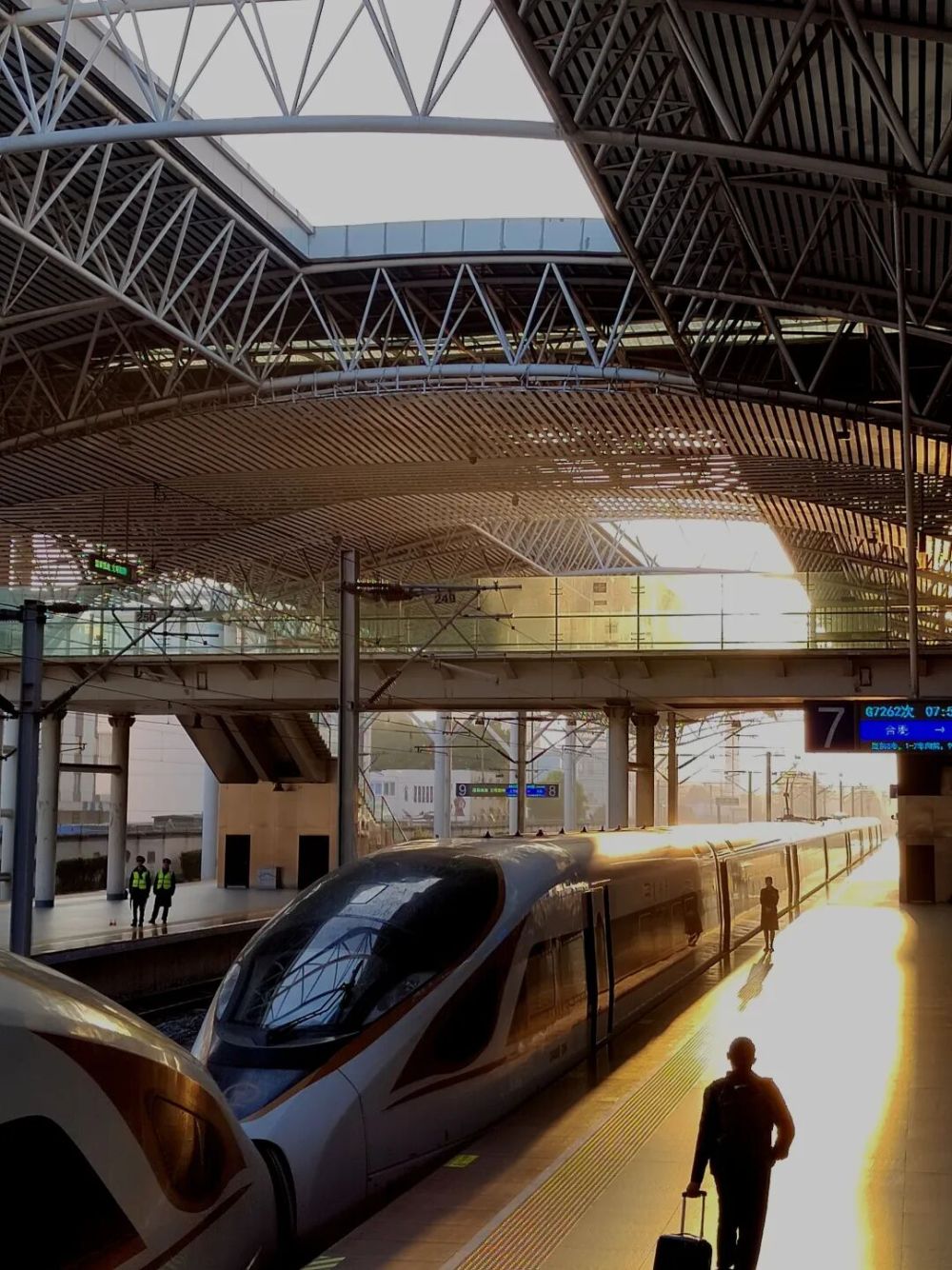 哪张照片，能定义你的2025年？先看看他们的答案