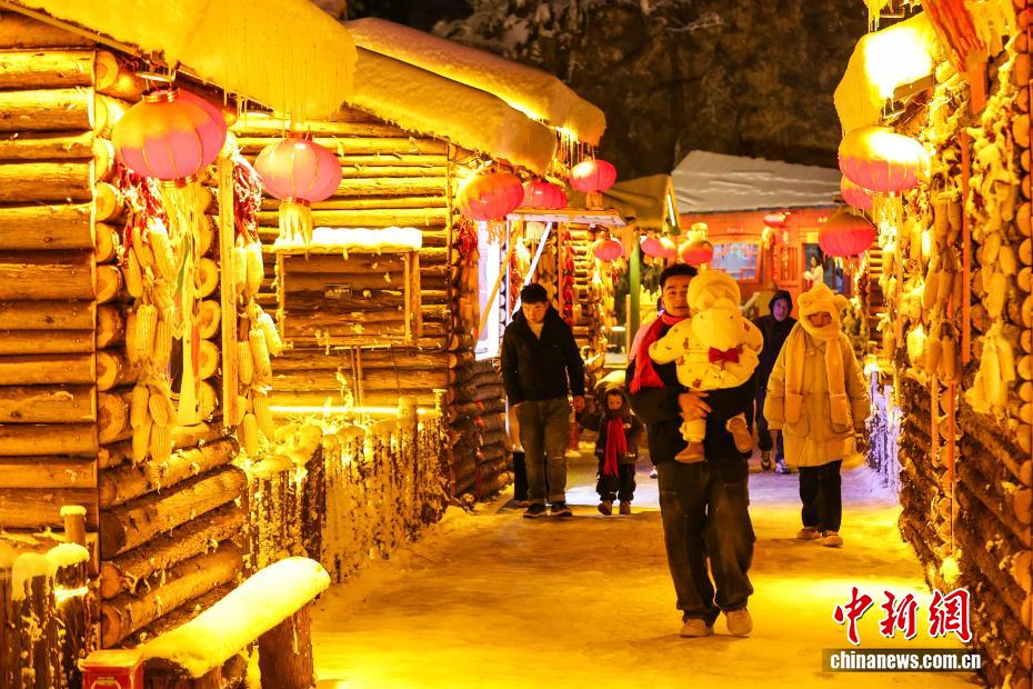 贵州六盘水：“南国雪乡”吸引游客