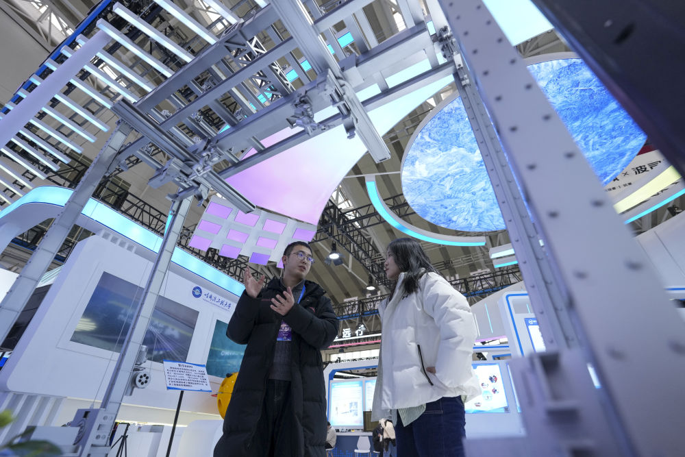 镜观·回响|让冰天雪地成为金山银山 镜观·回响|让冰天雪地成为金山银山