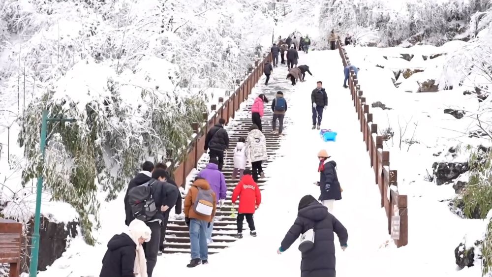 新华视点｜文旅新体验让传统“潮”起来 冬季“热”起来