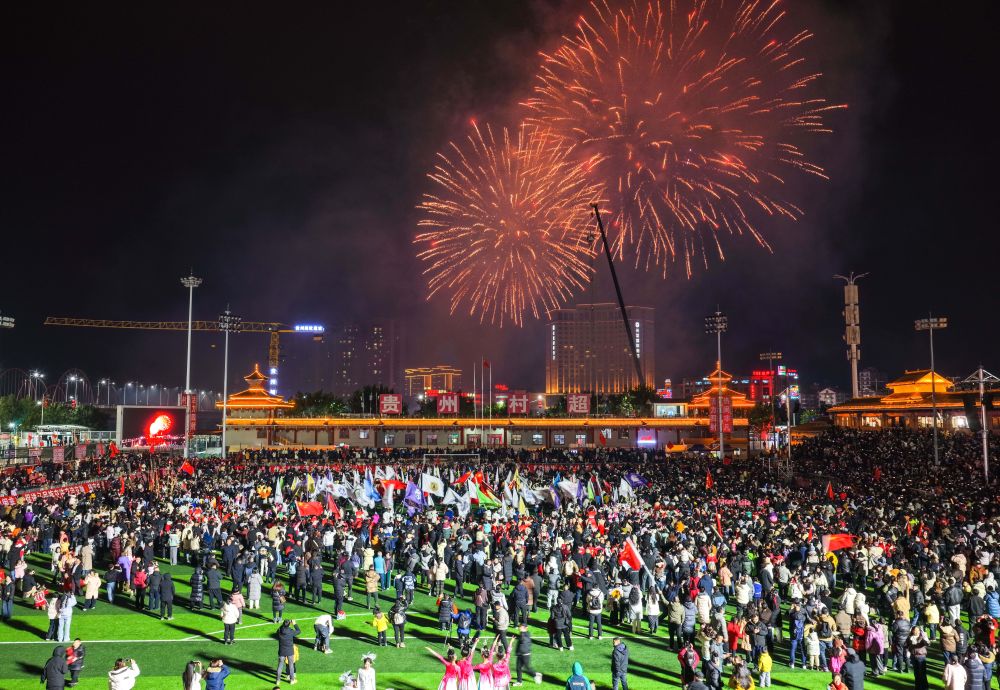 “两赛”联动,“村超”增彩