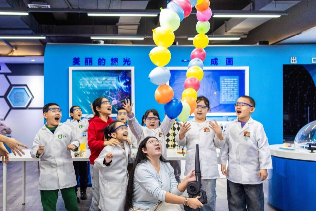 内蒙古呼和浩特:乐享科技寒假 内蒙古呼和浩特:乐享科技寒假