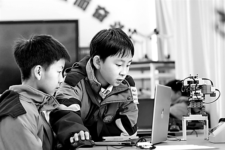 日常考试减少了 “教、学、评”焕发新气象