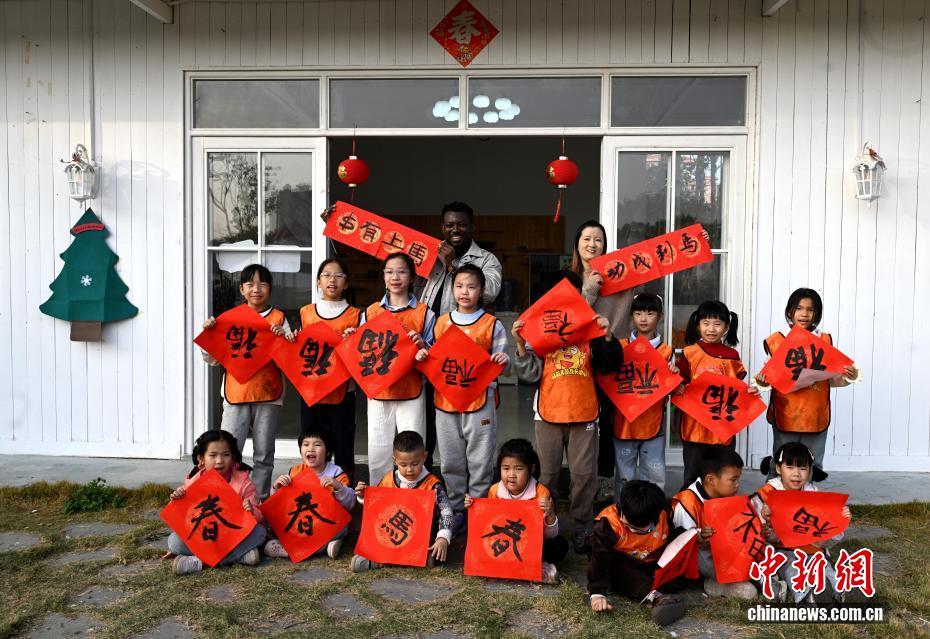 “网红”外教的中国“春节”课