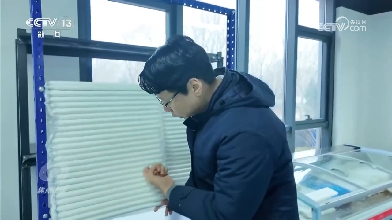 焦点访谈|“冷资源”释放“热效应”,中国冰雪经济跑出加速度