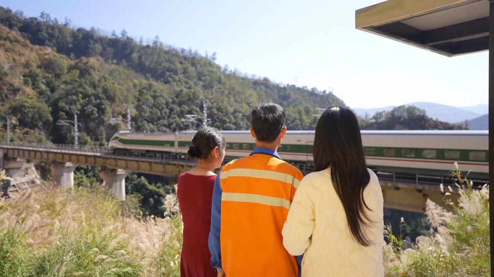 春节的坚守与担当 温暖相伴共赴团圆