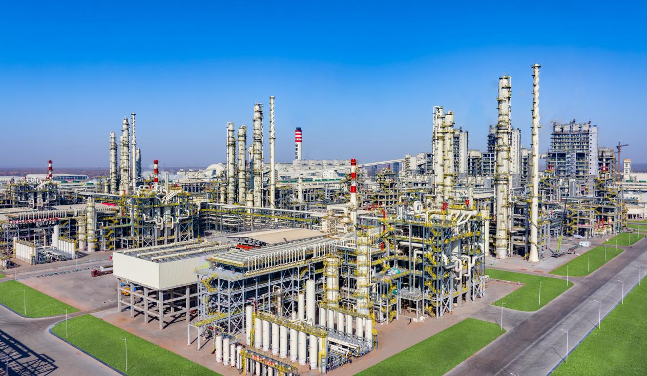 从“制造”到“智造”：宝丰能源以AI大模型驱动全链变革