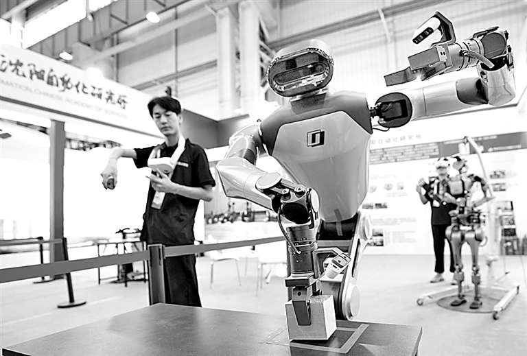 校企联合培养，让卓越工程人才“拔节生长”