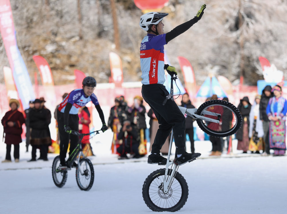 两会新华鲜报｜“好房子”“好天气”“好身体”！托举民生之大