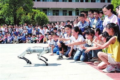 “人工智能+”，如何加好教育