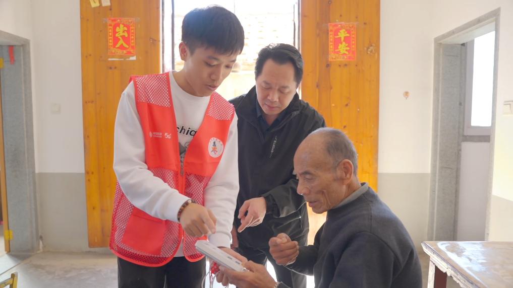 新华视点丨两会聚焦:民生保障升级如何破题,提升百姓幸福感