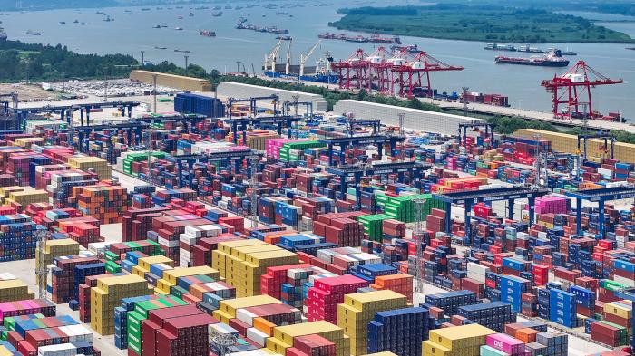 外贸消费齐发力 中国经济开局良好