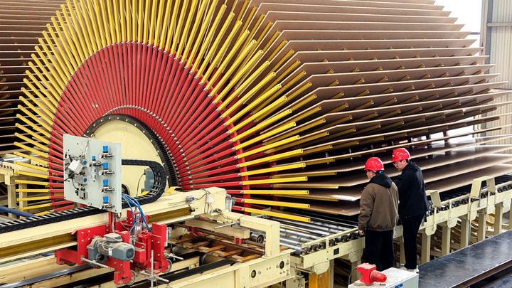 钟华论：一步一步往上走，一程一程向复兴