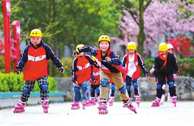 从“书包减重”到生态重塑