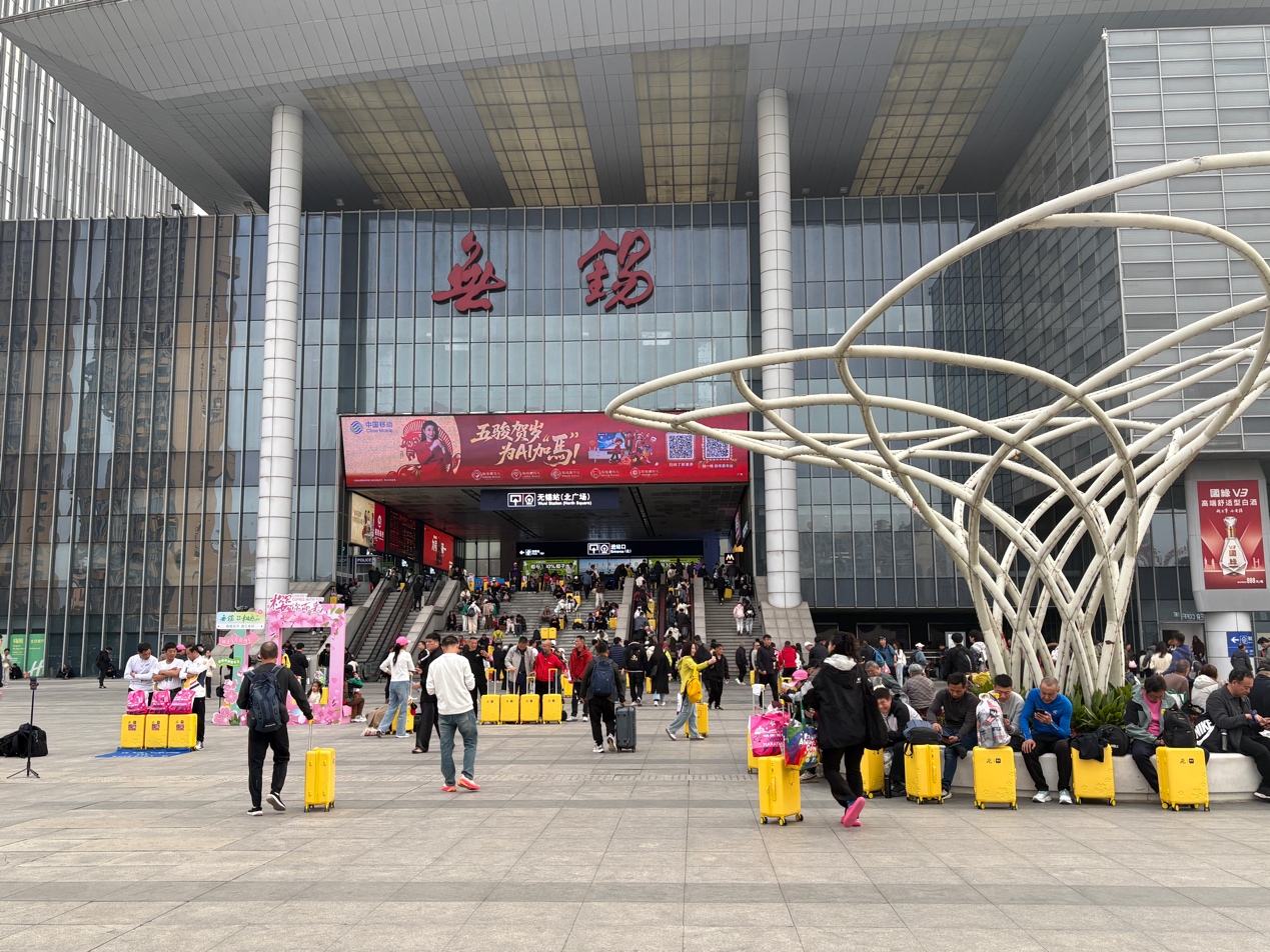 2026无锡马拉松35000人开跑 “澜跑”首秀燃动全城