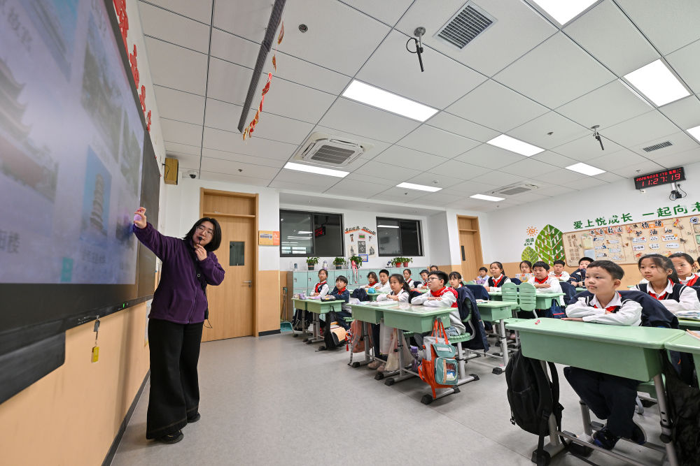 镜观·回响｜“未来之城”的民生温度