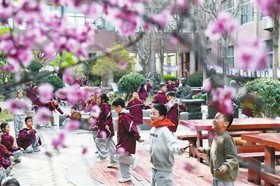 春满校园 春满校园