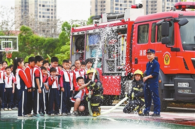 安全知识进校园 安全知识进校园