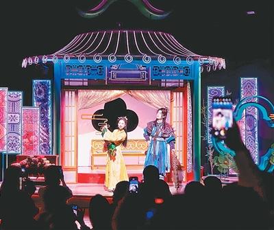 “炖”一锅南京梗逗乐