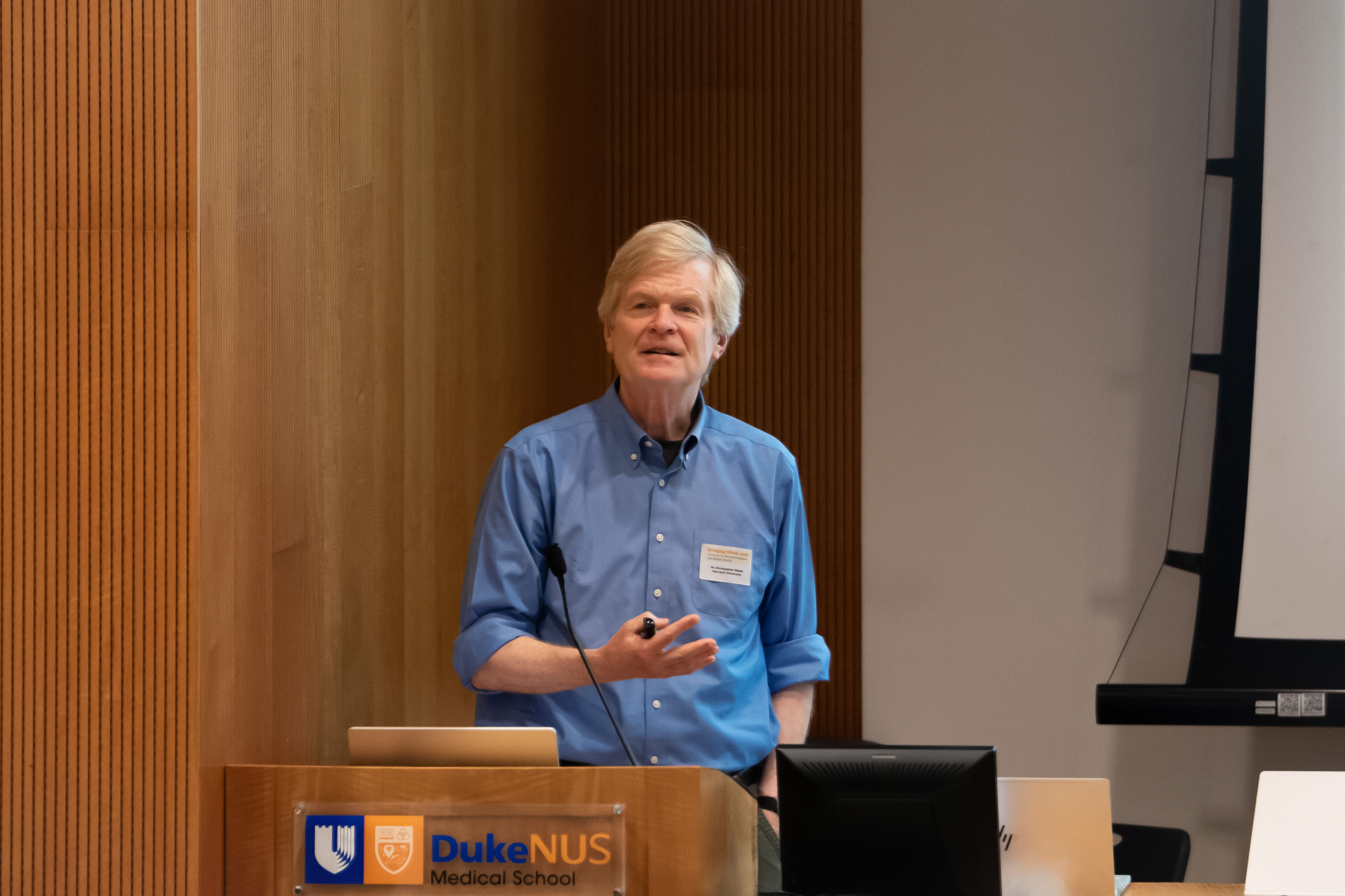 飞鹤携哈佛、耶鲁等顶尖专家齐聚新加坡 乳蛋白技术突破及全龄营养布局获全球关注 飞鹤携哈佛、耶鲁等顶尖专家齐聚新加坡 乳蛋白技术突破及全龄营养布局获全球关注