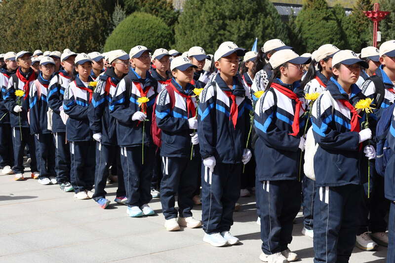 “长征路”常走常新 宁夏固原连续31年组织师生徒步百里祭英烈