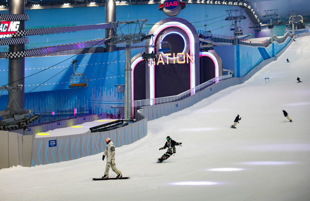 白山黑水间,冰雪经济从“一季火”走向“四季红”