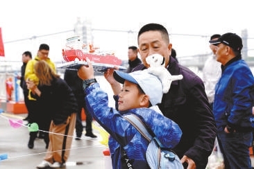 “雪龙”号，凯旋