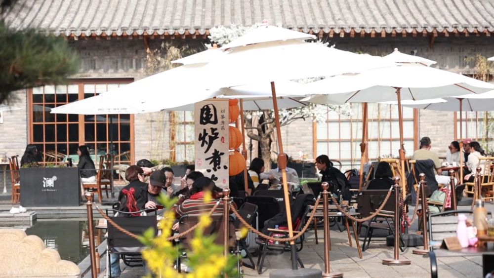 新华视点|“春日经济”激活文旅消费新活力 新华视点|“春日经济”激活文旅消费新活力