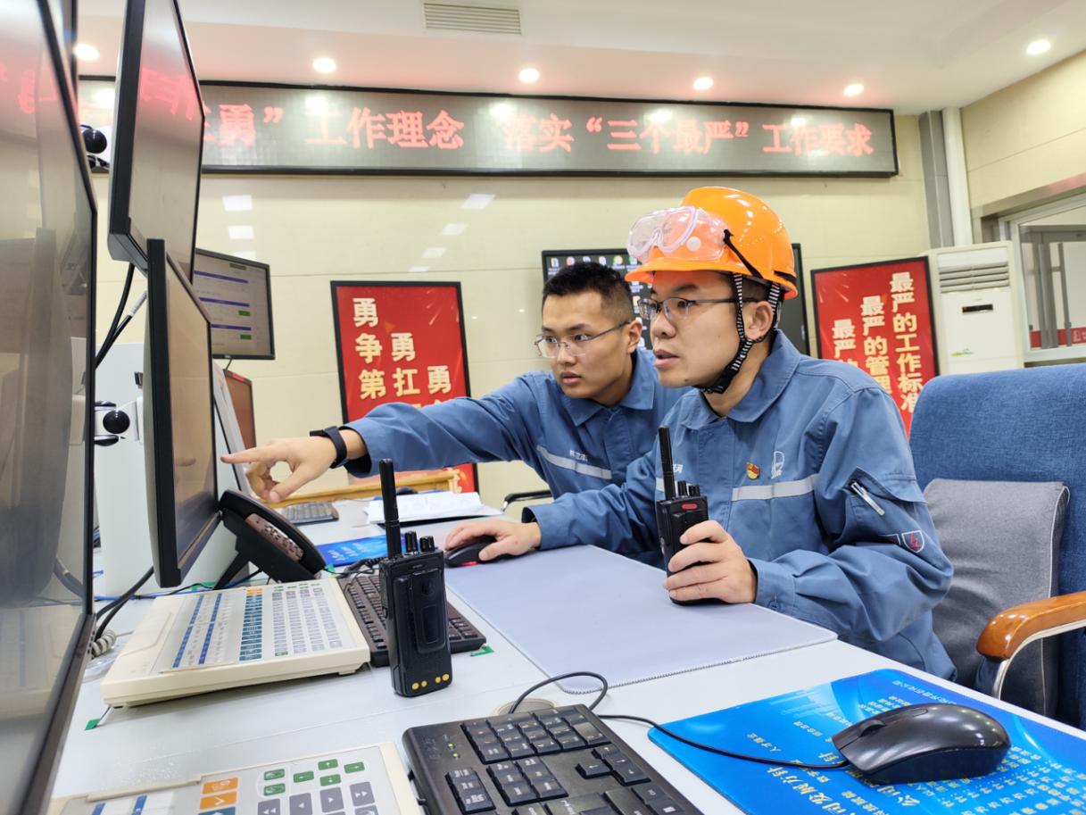 齐鲁石化六十载｜薪火赓续，厚植实干底蕴