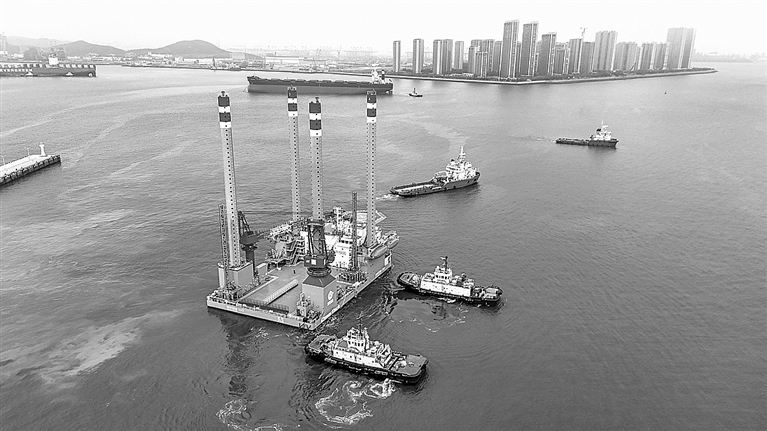 我国首座海上移动式多功能措施平台启运渤海油田 我国首座海上移动式多功能措施平台启运渤海油田