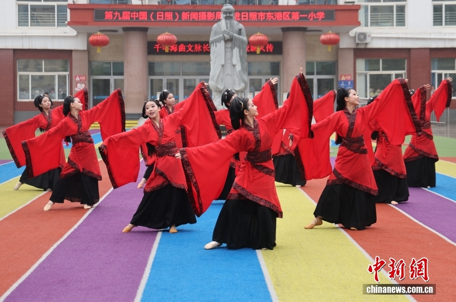 山东日照：学生学习中华优秀传统文化