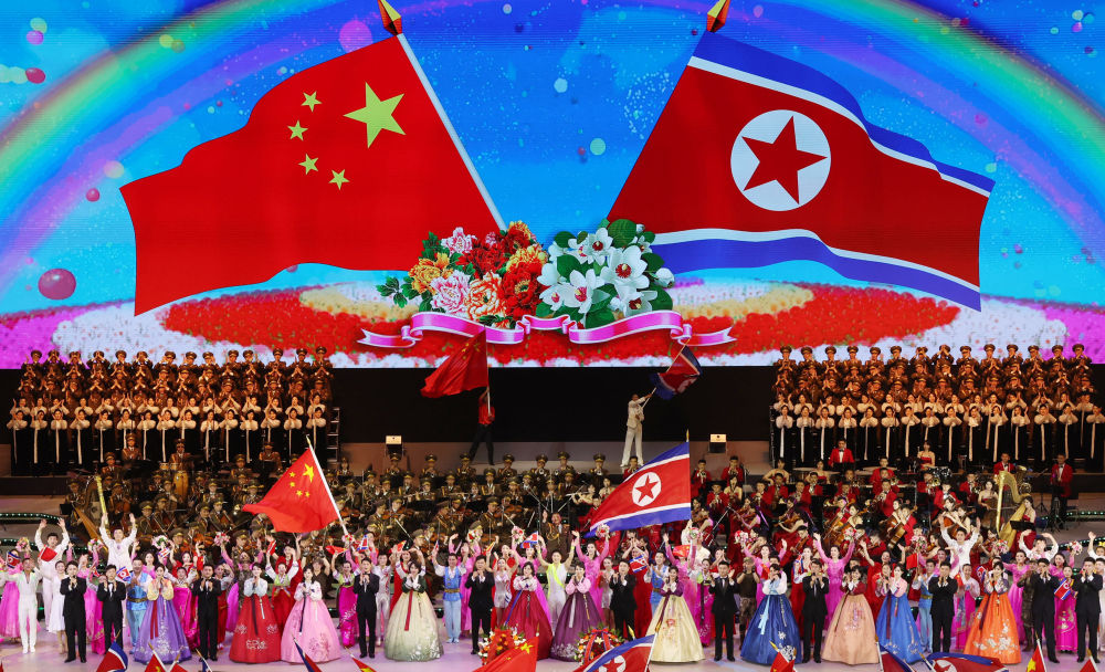 高清大图丨朝鲜举行专场文艺演出热烈欢迎习近平