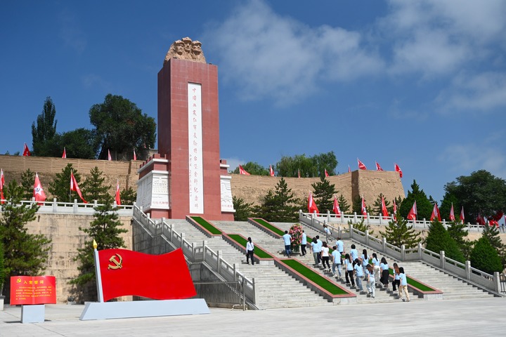 习近平总书记关心推动闽宁协作三十年启示录