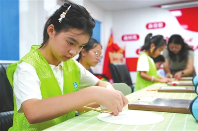 “小候鸟”的暑期夏令营 “小候鸟”的暑期夏令营