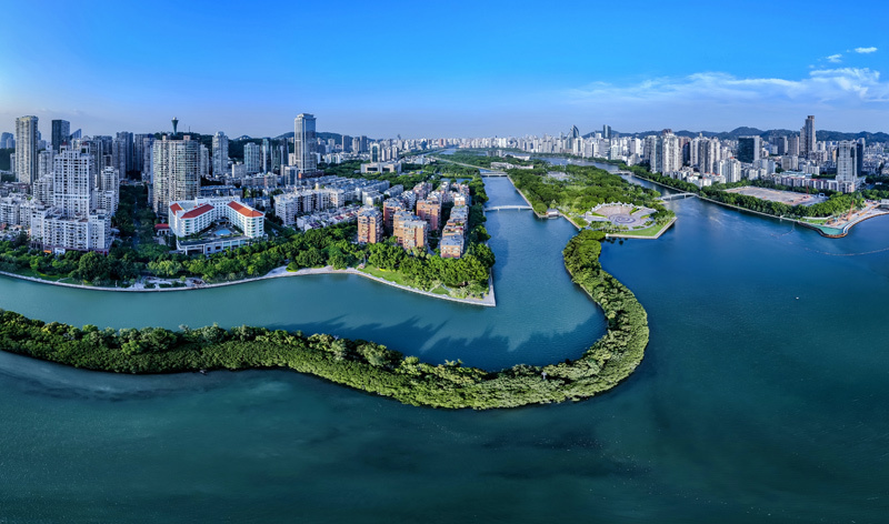 天天学习丨一份20万字的战略擘画 这是2024年9月3日拍摄的厦门筼筜湖和周边城市生态景观。