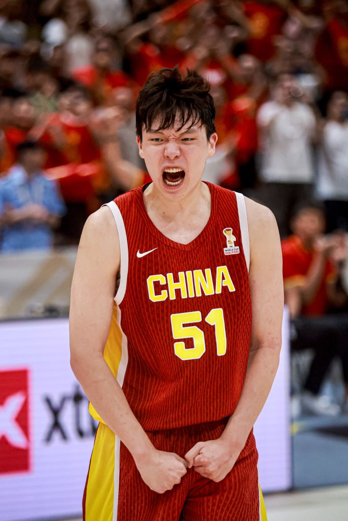 杨瀚森“准绝杀” 世界杯预选赛中国男篮险胜黎巴嫩