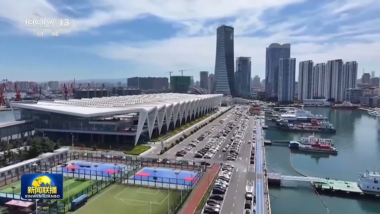 国庆档电影票房破5亿元 年度电影全产业链产值超4700亿元