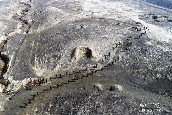 挑战极寒荒野 8412523868193836735.jpg