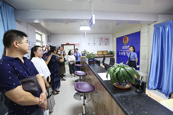 乌鲁木齐民营经济总量_乌鲁木齐经济布局图(2)