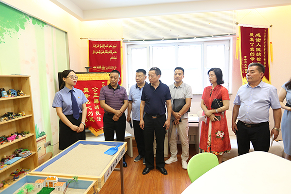乌鲁木齐民营经济总量_乌鲁木齐经济布局图(2)