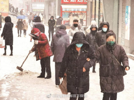 西宁迎来2021年首场降雪