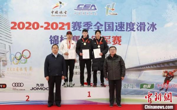 全国速度滑冰冠军赛 宁忠岩夺男子1000米金牌